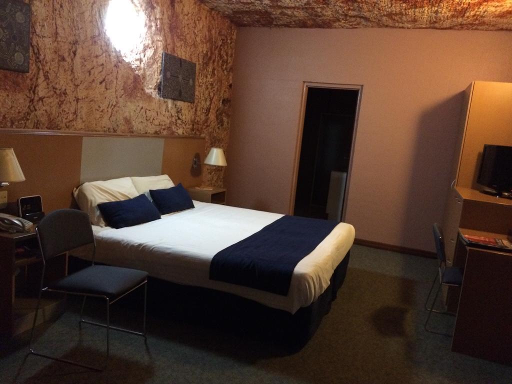 Desert Cave Hotel Coober Pedy Exterior foto