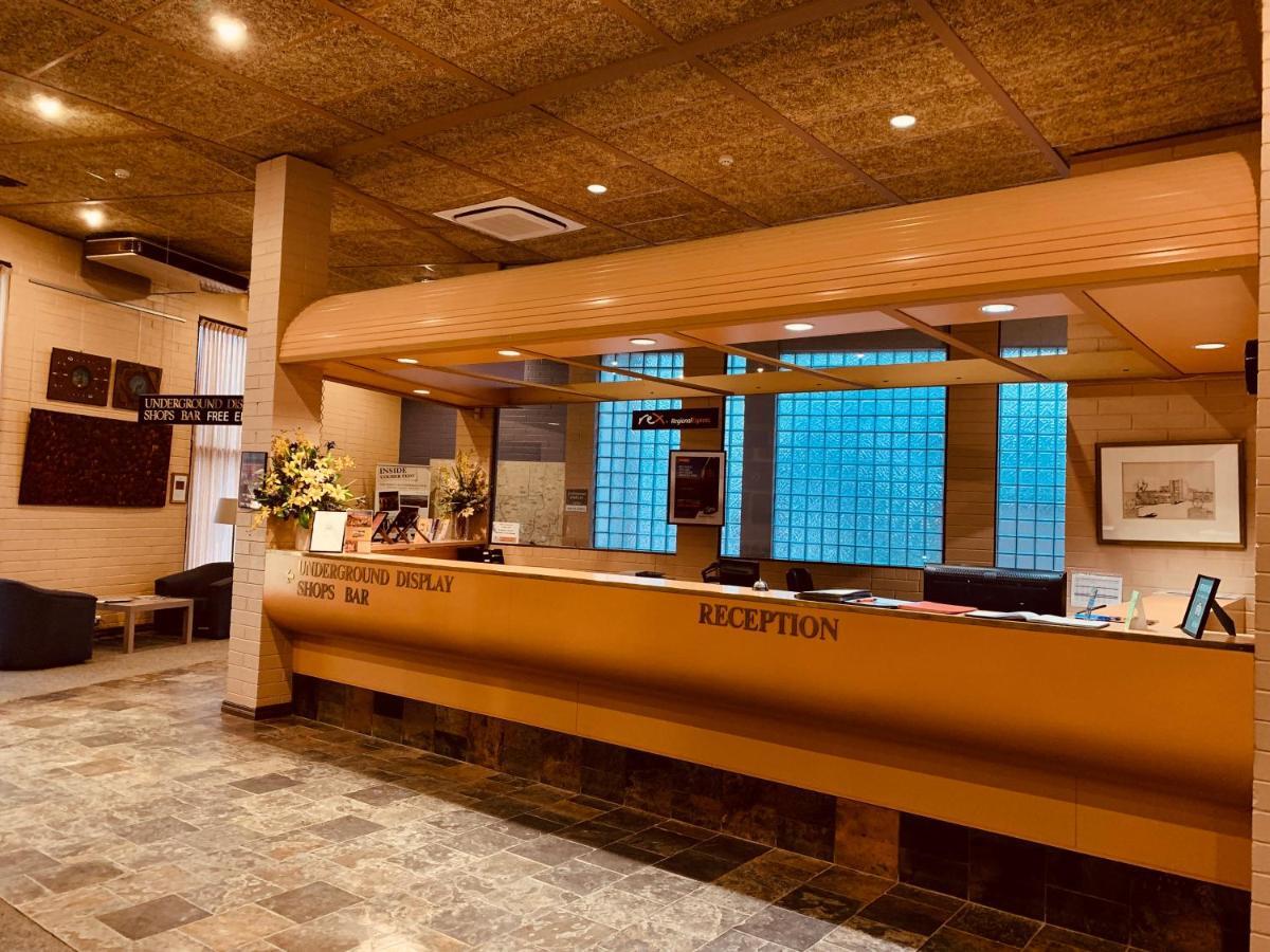 Desert Cave Hotel Coober Pedy Exterior foto
